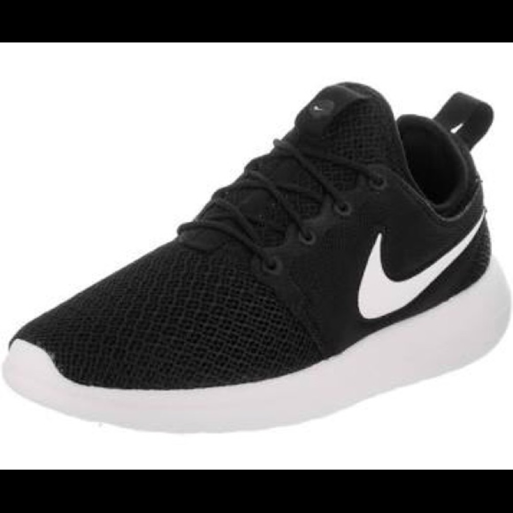 Nike Women’s Rosche Two Running